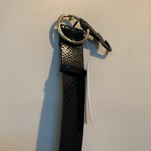Black print belt